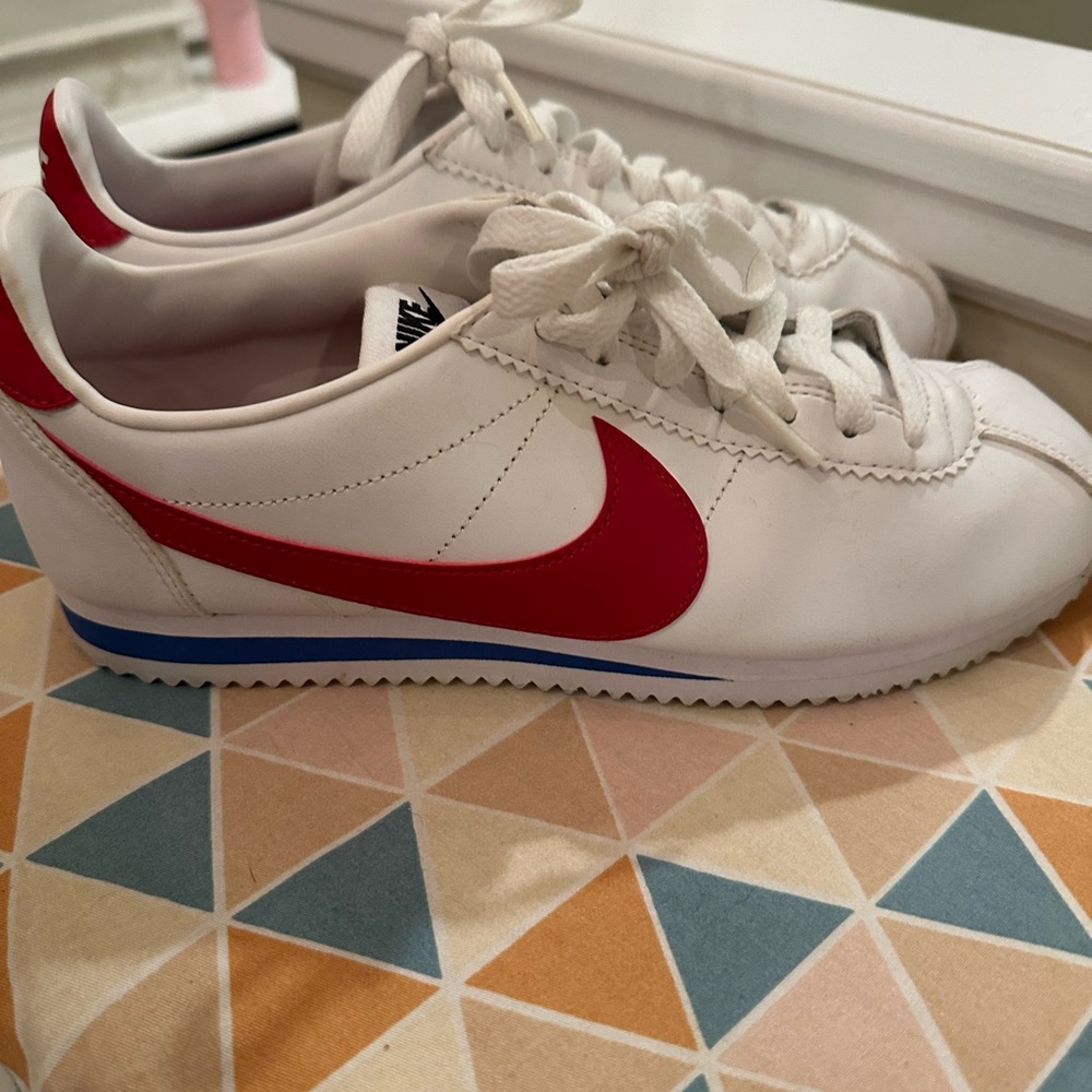 Nike White and Red Classic Sneakers